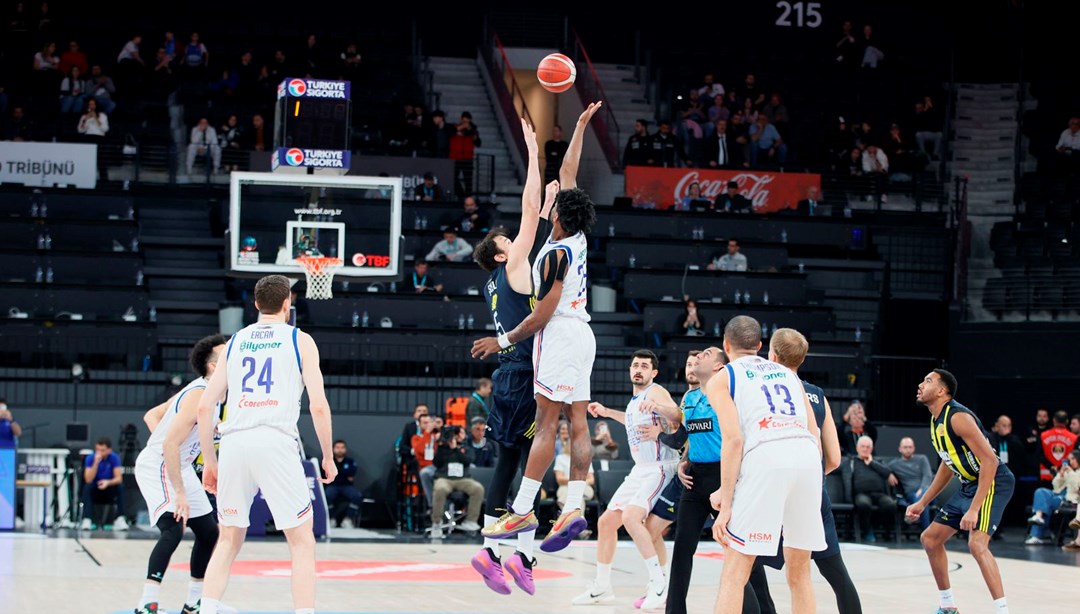 Anadolu Efes-Panathinaikos maçı ne zaman, saat kaçta?