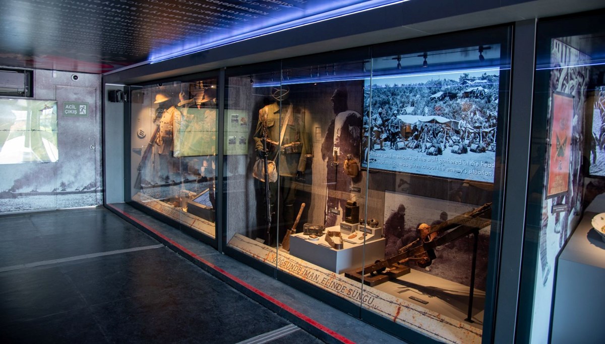 Çanakkale Savaşları Mobil Müzesi Karadağ'da