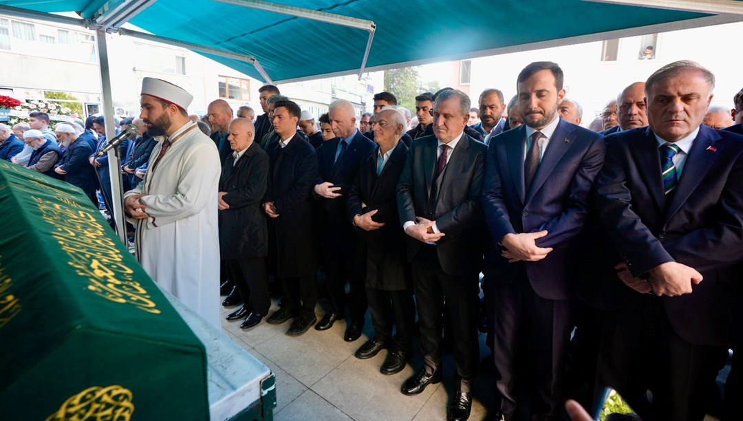 İBB AK Parti Grup Başkanvekili Okul'un babası toprağa verildi