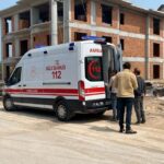 İnşaatta feci kaza: 3 metre yükseklikten düşen işçi yaralandı
