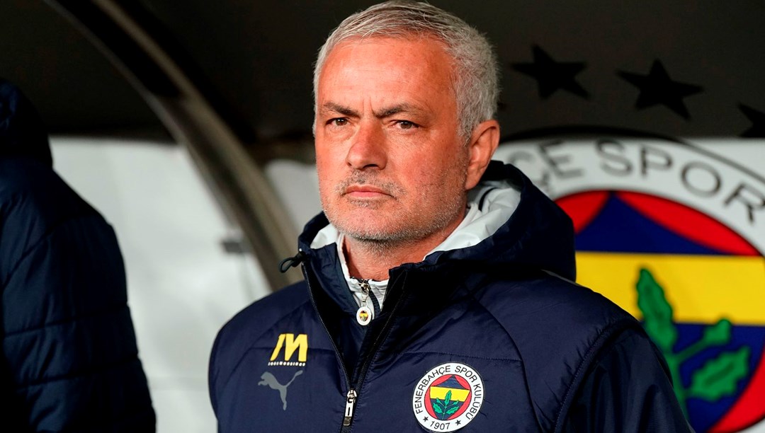Mourinho'dan Galatasaray derbisinde 2 değişiklik