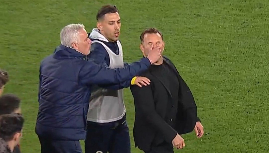 Mourinho'nun burnunu sıktığı Okan Buruk yere düştü