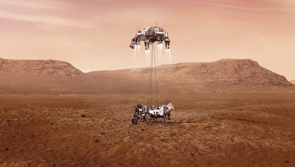 NASA gezgini keşfetti: Mars'a ait olmayan "kafatası" bulundu