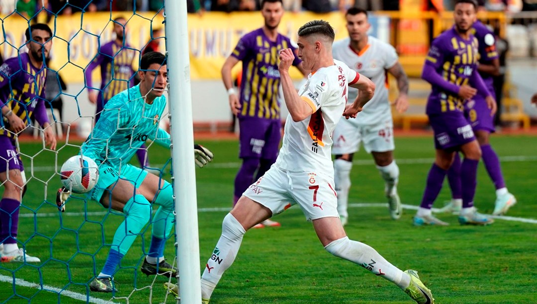 Sallai bu sezon Galatasaray'da 6