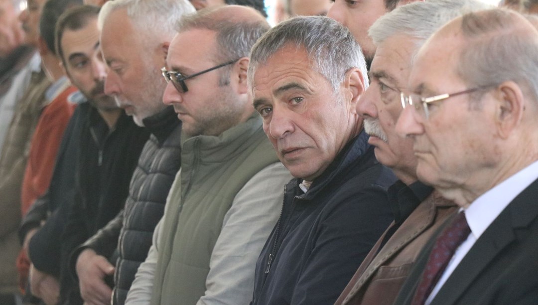 Teknik direktör Ersun Yanal'ın çifte acısı