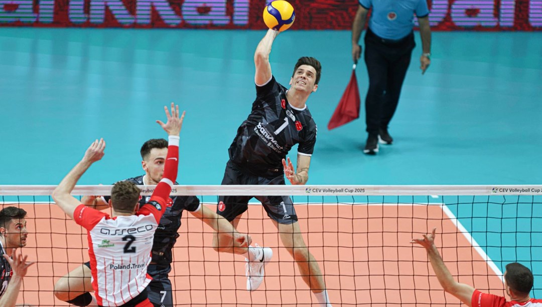 TVF Başkanı Üstündağ: "Dünyada artık Türk voleybolu konuşuluyor"