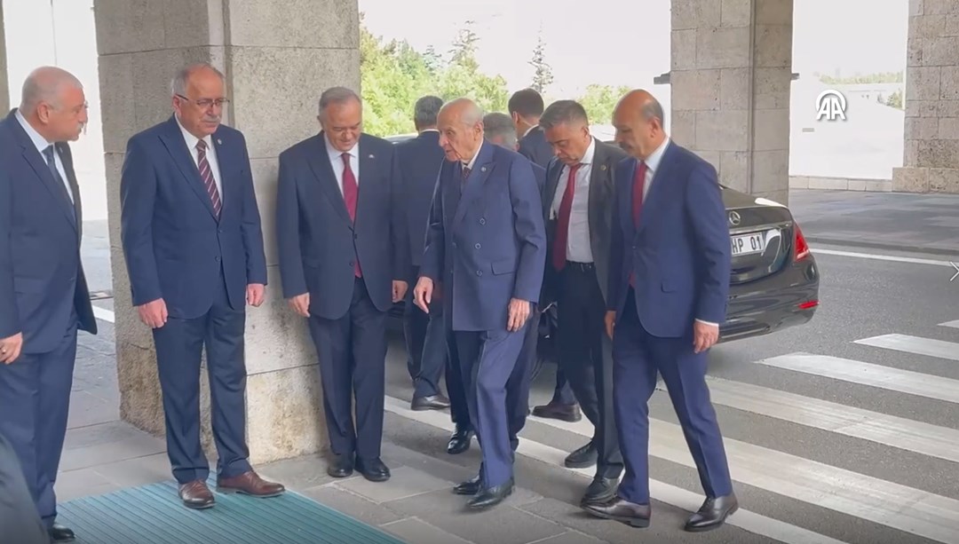 Ankara'da önemli zirve: Bahçeli, DEM Parti heyetiyle görüşecek