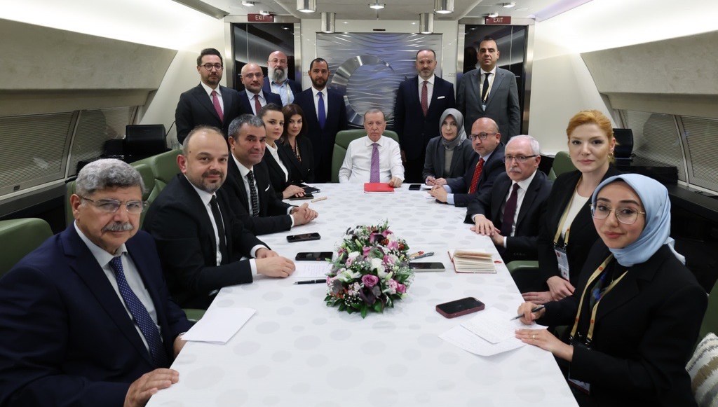 Cumhurbaşkanı Erdoğan'dan yeni anayasa ve adaylık açıklaması