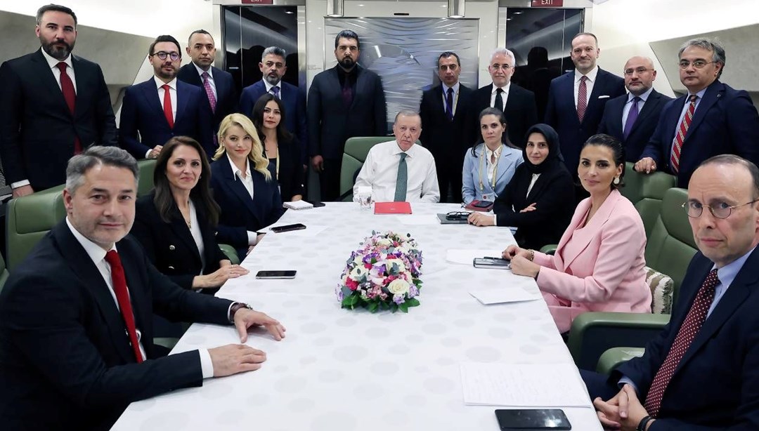 Cumhurbaşkanı Erdoğan'dan yeniden adaylık açıklaması: Anayasadan muradımız kendimize alan açmak değil