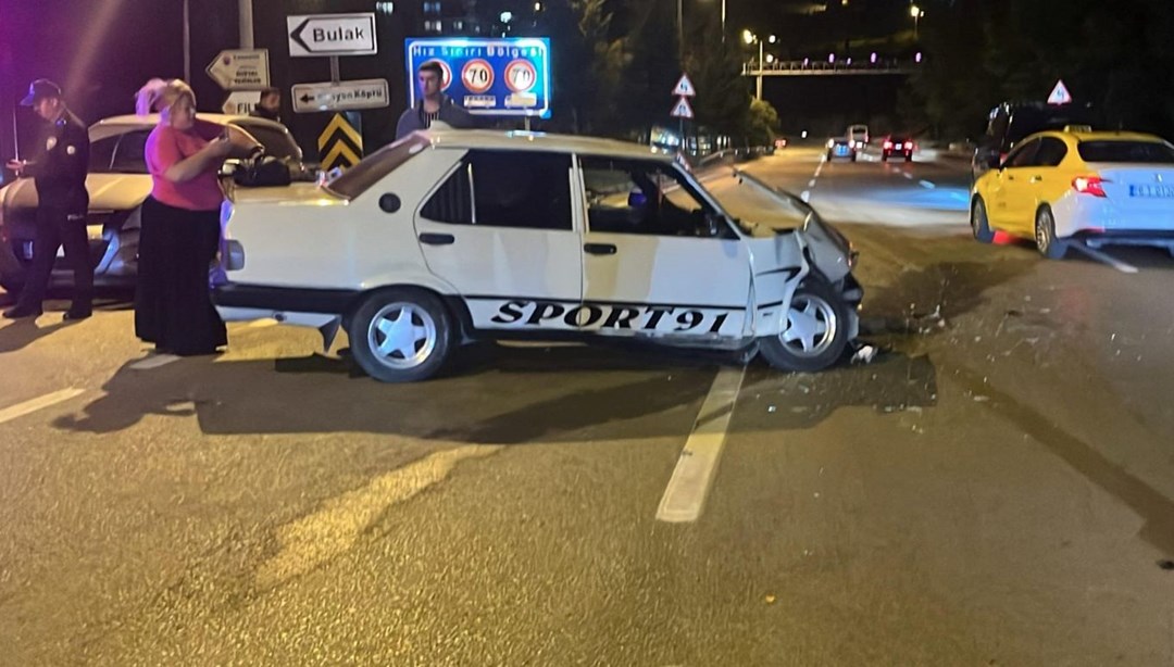 Karabük'te iki otomobilin çarpıştığı kazada 4 kişi yaralandı