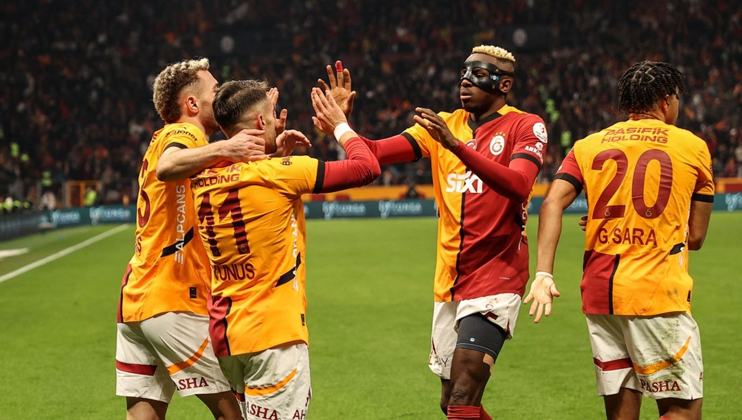 Lider Galatasaray, Sivasspor karşısında | İki isim dönüyor: Muhtemel 11'ler