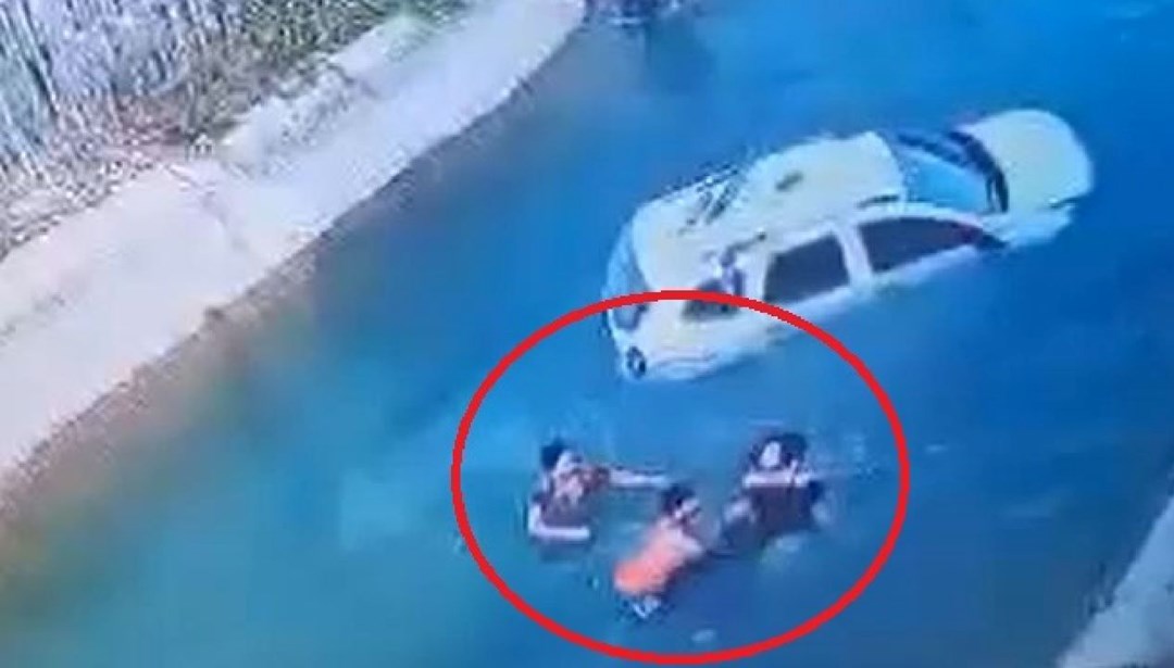 Sulama kanalına uçan cipteki 2 kişiyi çevredekiler kurtardı