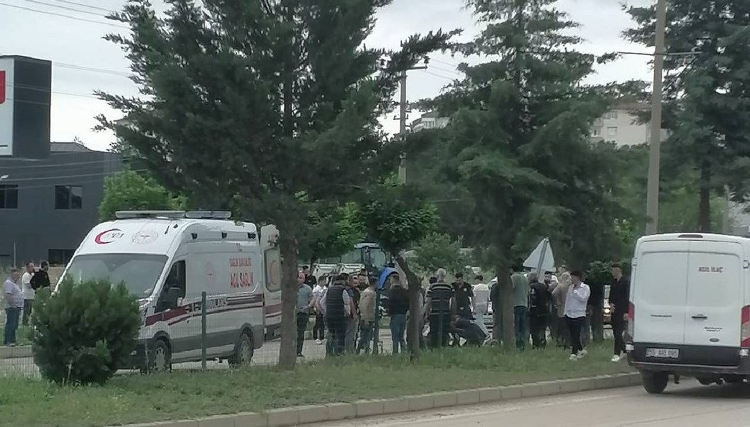 Yaya geçidinde kamyonetin çarptığı 10 yaşındaki çocuk öldü