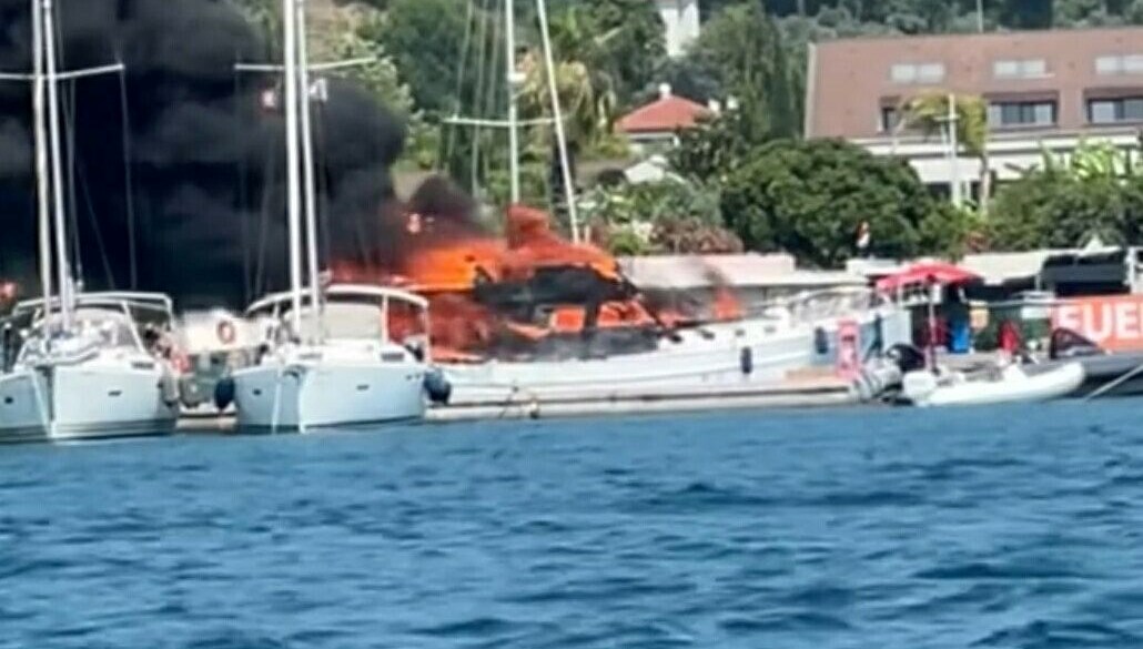 Muğla'da tekne yangını