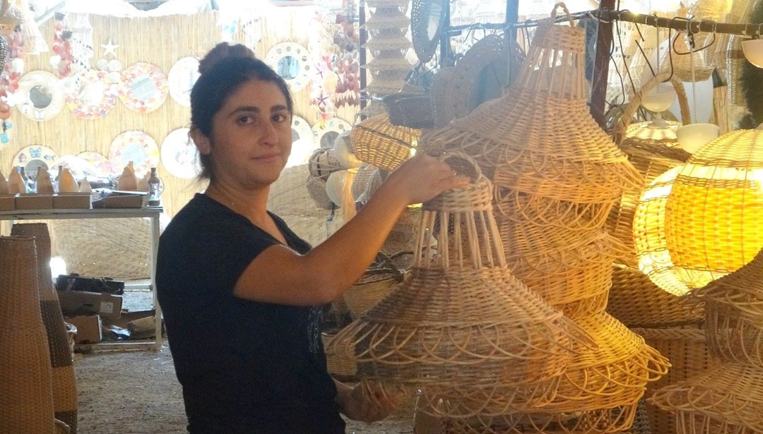Dede mirası mesleğini yaşatıyor: El emeğini geleceğe taşıyor