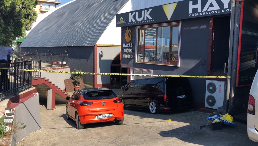Düğün salonunda silahlı kavga: 3'ü ağır 4 yaralı