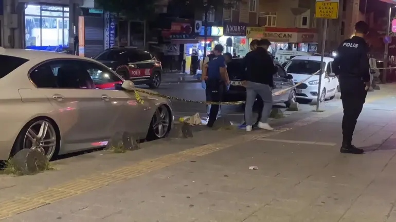 Esenler’de bıçakla polise yöneldiği belirtilen şüpheli bacağından vuruldu