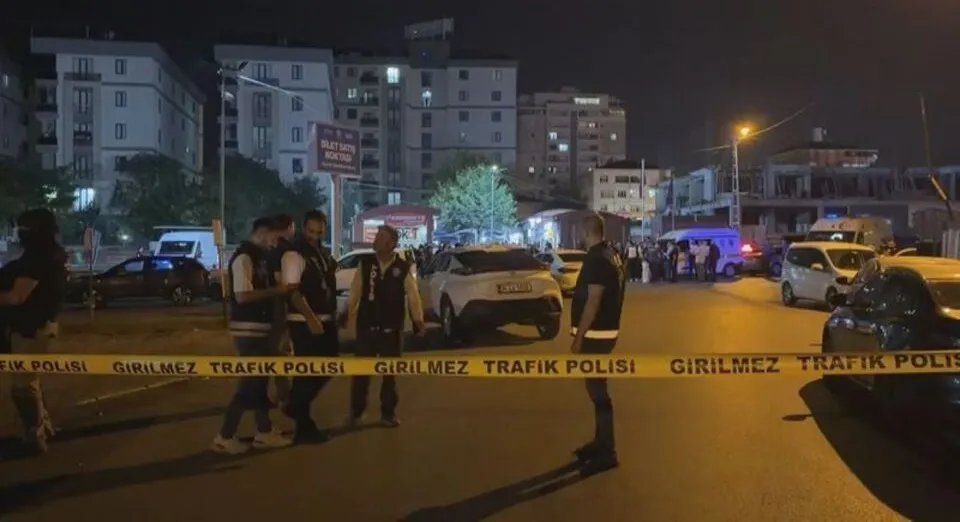 Sultanbeyli’de DEAŞ Operasyonunda Polise Ateş Açan Şüpheli Etkisiz Hale Getirildi
