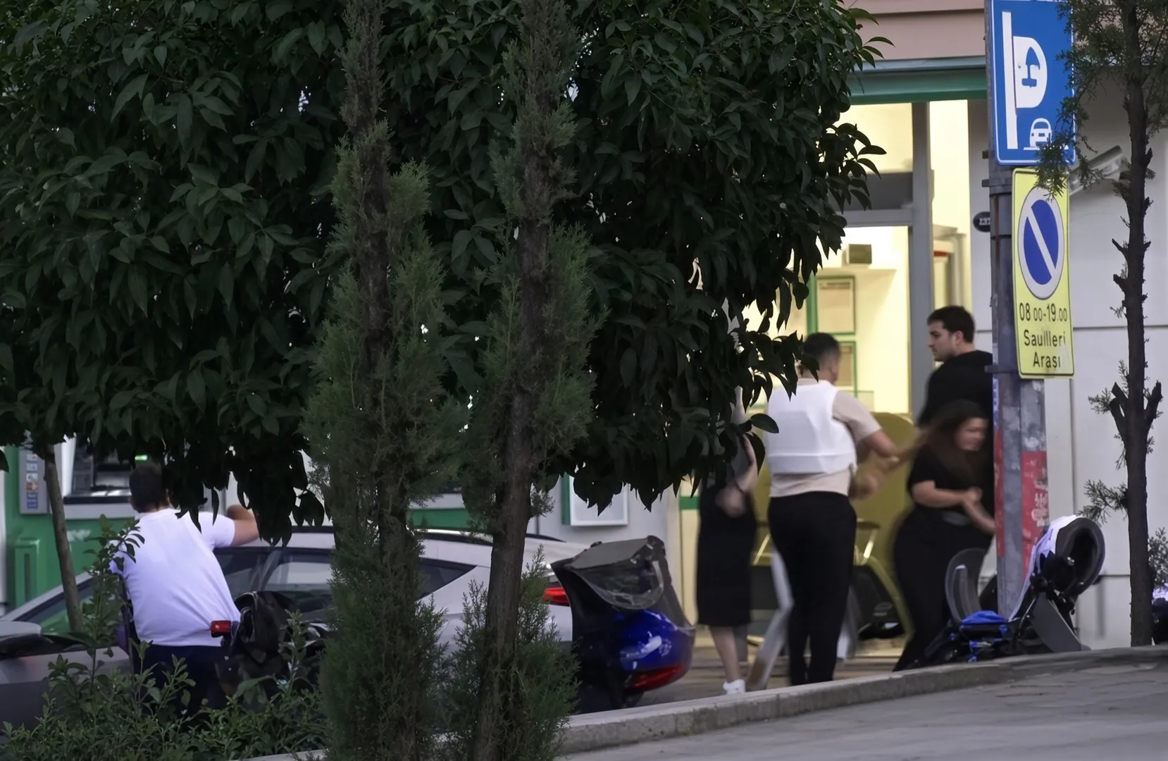 İzmir’de banka soygunu girişiminden rehineler böyle kurtarıldı