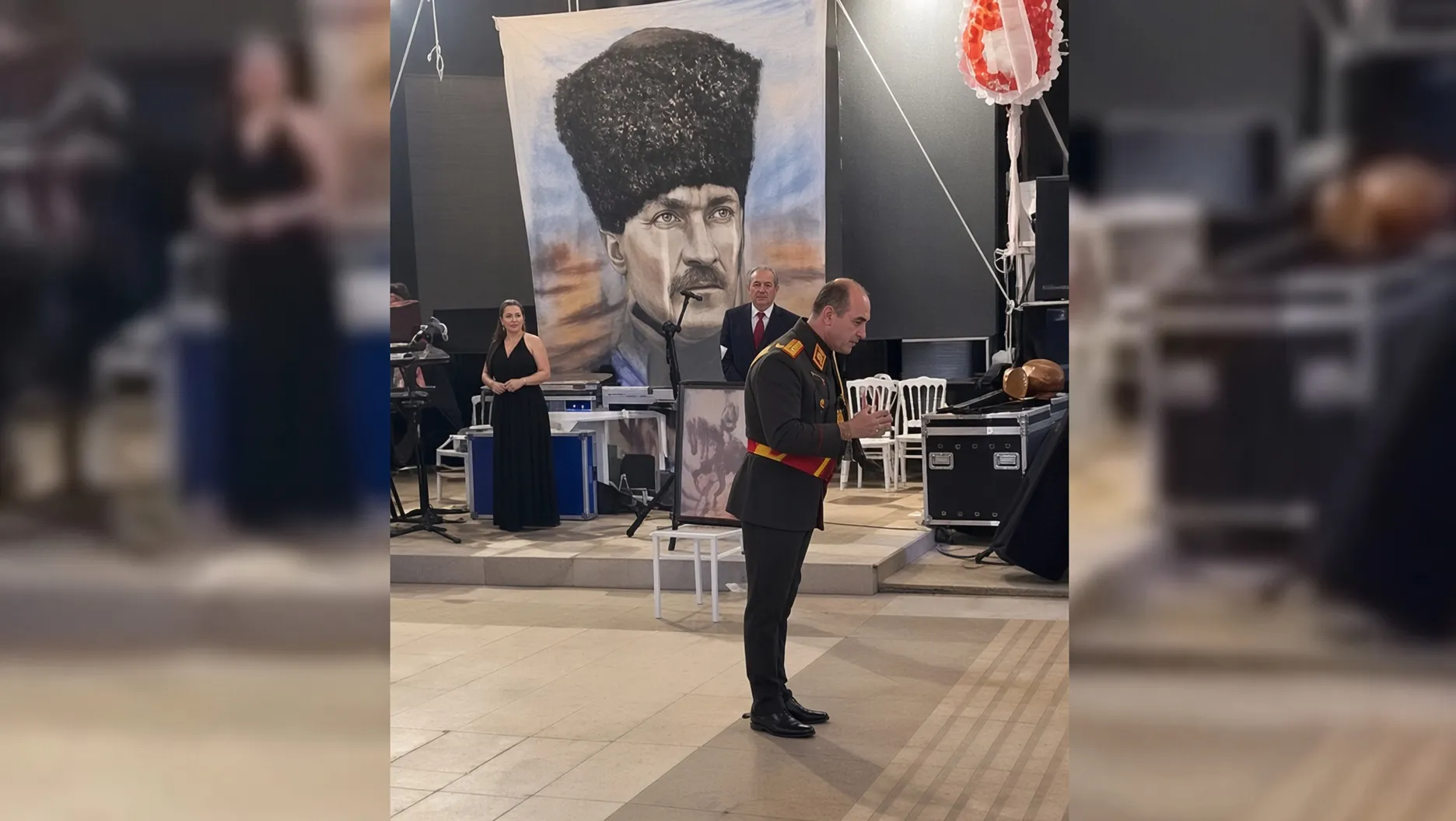 Atatürk’e Benzerliğiyle Tanınan Göksel Kaya’nın Düğün Görüntüleri Tartışma Yarattı