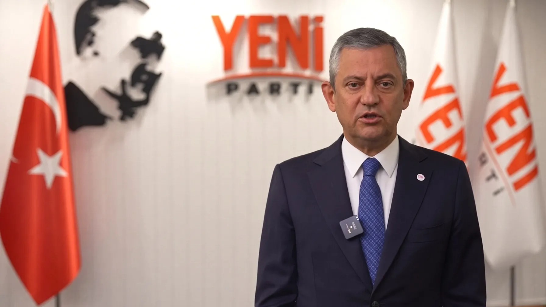 Özgür Özel’den Cep Telefonu Vergilerine Tepki: “112 Bin Liralık Ürün Kasada 230 Bin Liraya Çıkıyor”