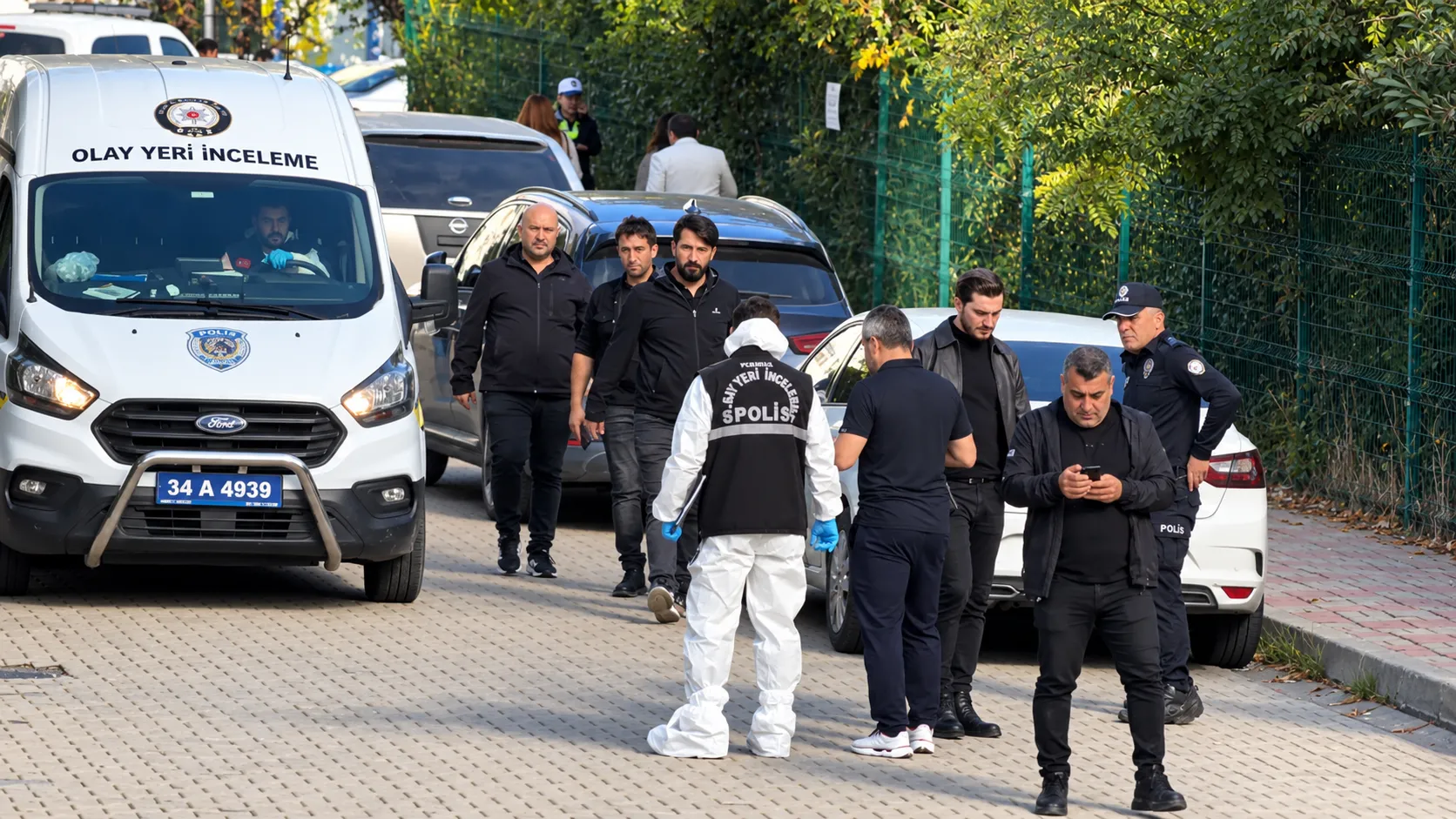 Başakşehir’de okulda bıçaklı saldırı: Bir öğrenci hayatını kaybetti, 7 öğrencinin tedavisi sürüyor